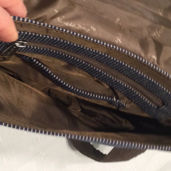 thirty-one Crossbody Bag NWOT - Picture 4 of 4